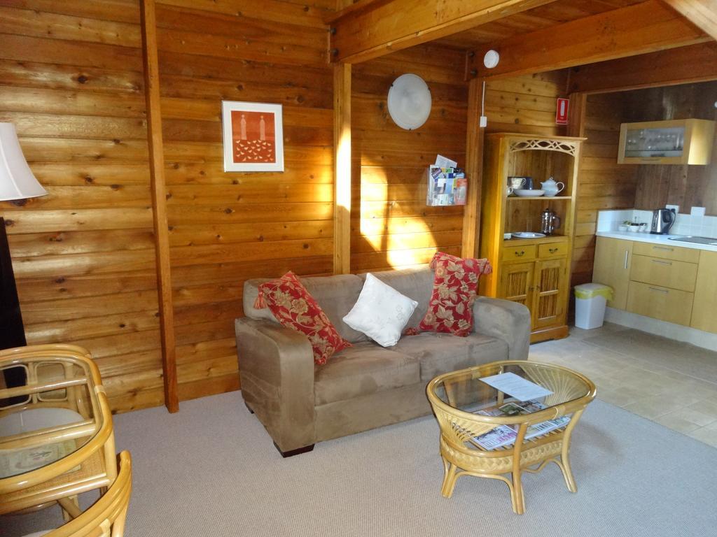 Jarrah Glen Cabins Nannup Buitenkant foto
